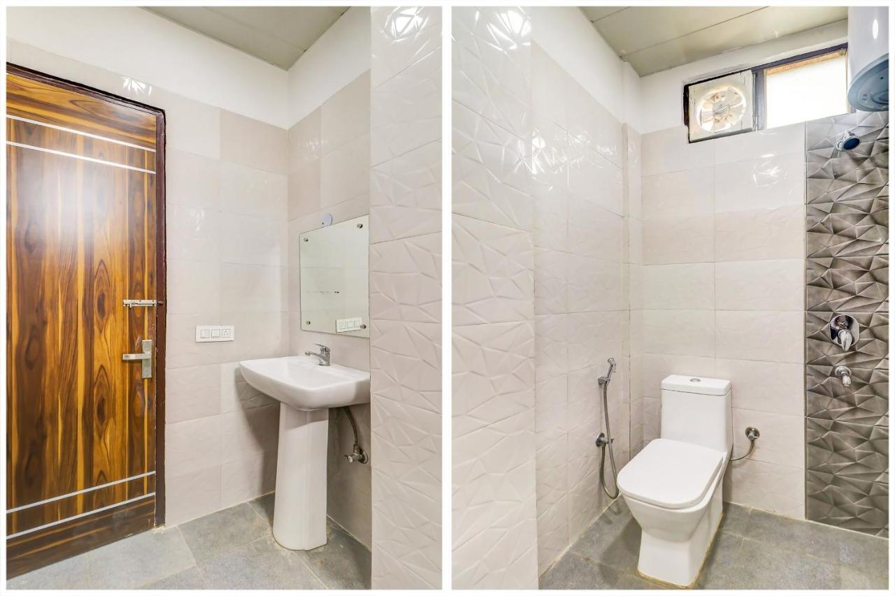 Capital O 80318 Hotel Sai Plaza Nuova Delhi Esterno foto